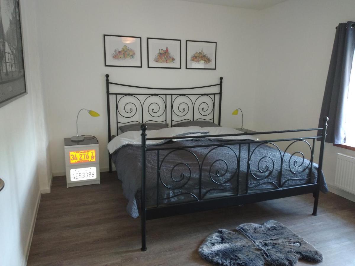 Burgapartment Felsenhaeuschen Моншау Екстериор снимка