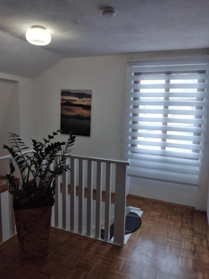 Burgapartment Felsenhaeuschen Моншау Екстериор снимка